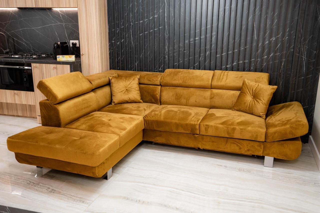Deluxe Aparthotel Marwell Residence Suceava Eksteriør bilde