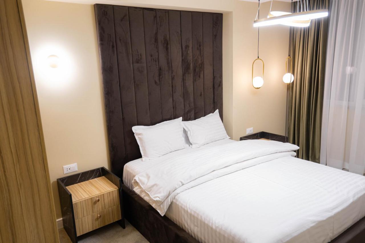 Deluxe Aparthotel Marwell Residence Suceava Eksteriør bilde