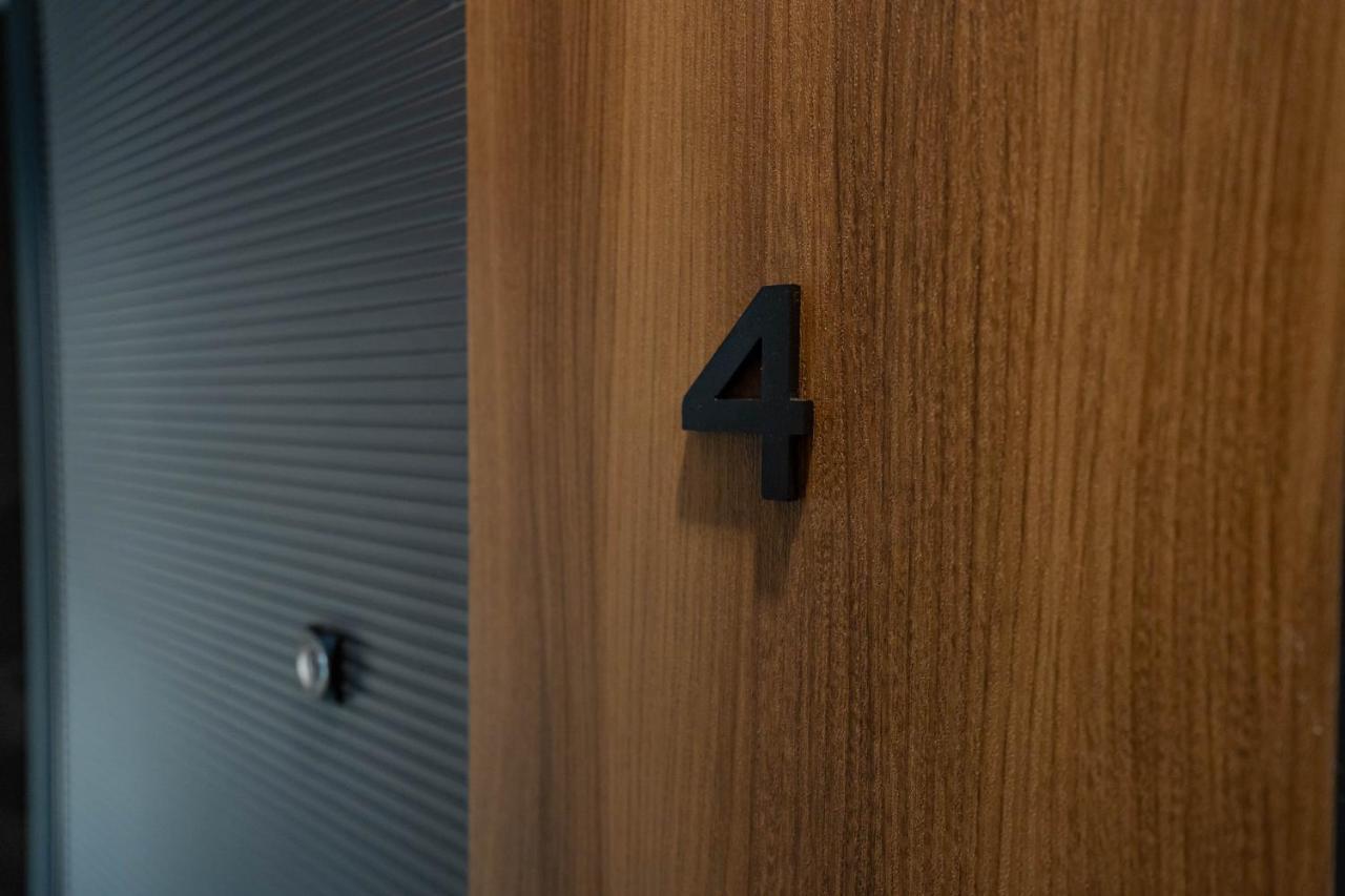 Deluxe Aparthotel Marwell Residence Suceava Eksteriør bilde