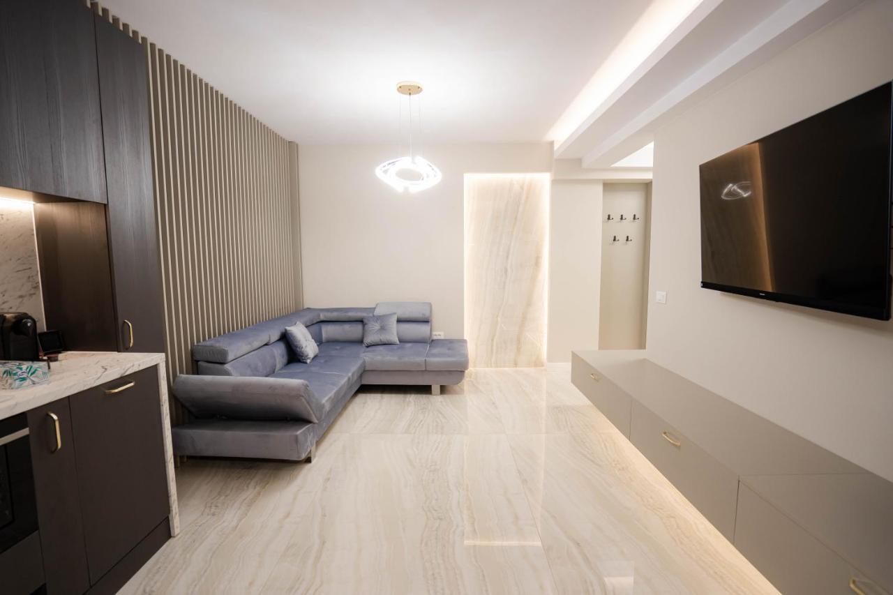 Deluxe Aparthotel Marwell Residence Suceava Eksteriør bilde