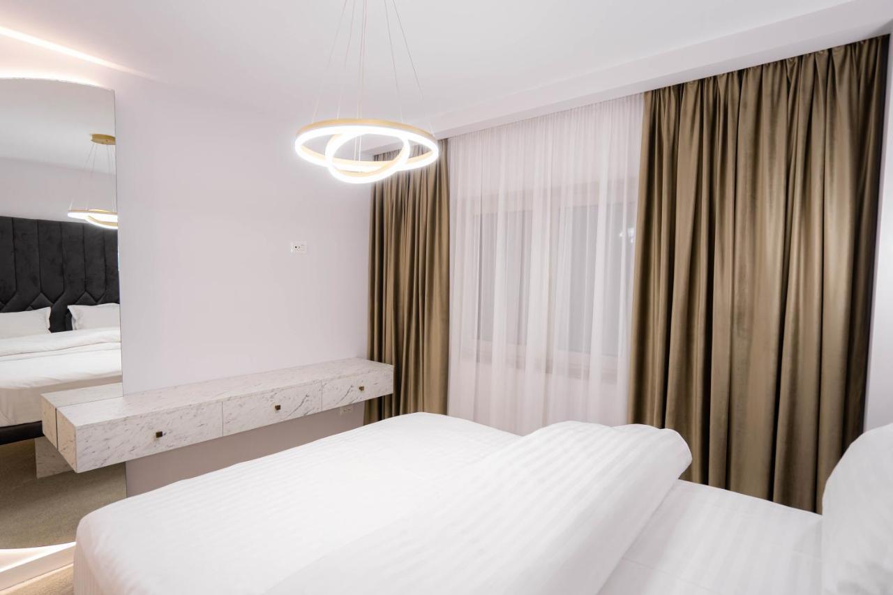 Deluxe Aparthotel Marwell Residence Suceava Eksteriør bilde