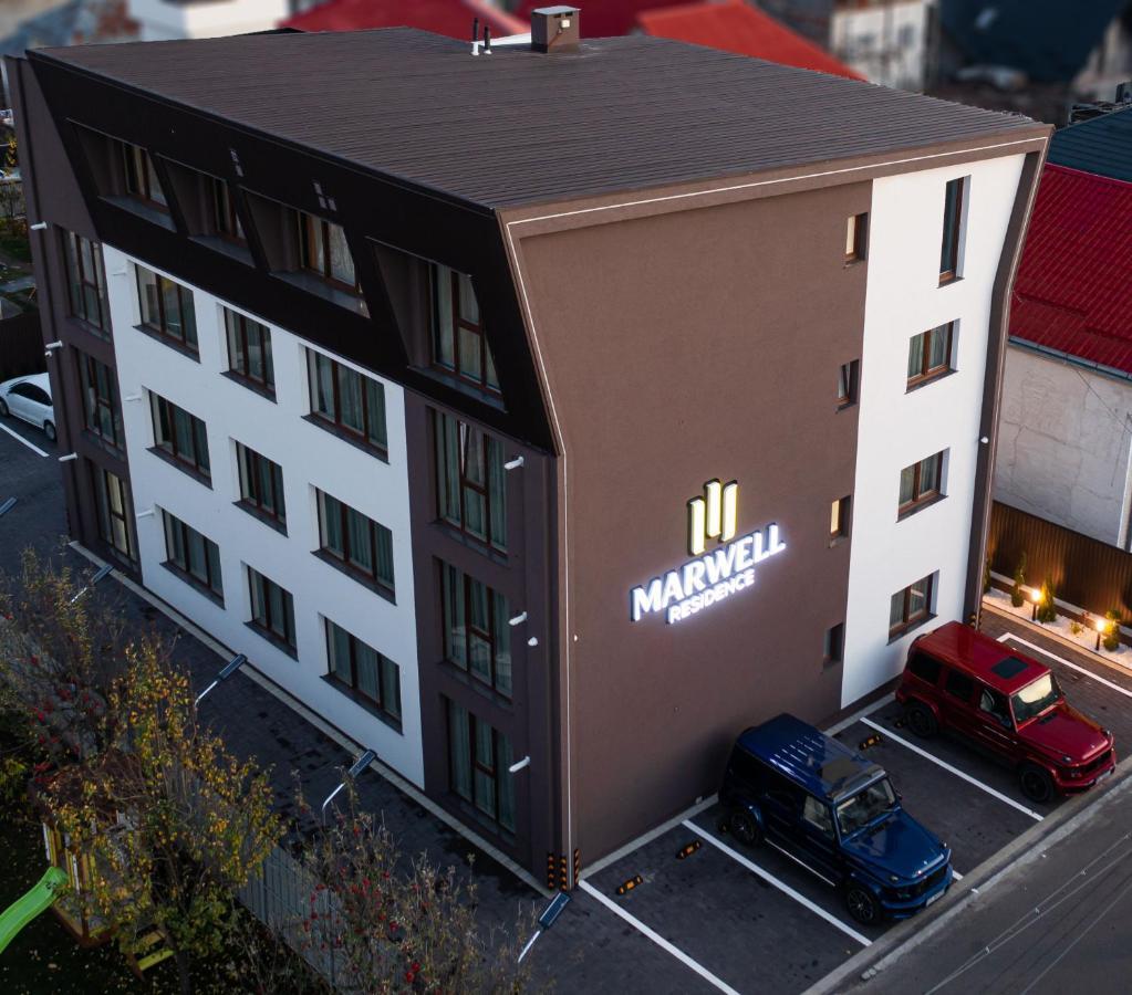 Deluxe Aparthotel Marwell Residence Suceava Eksteriør bilde